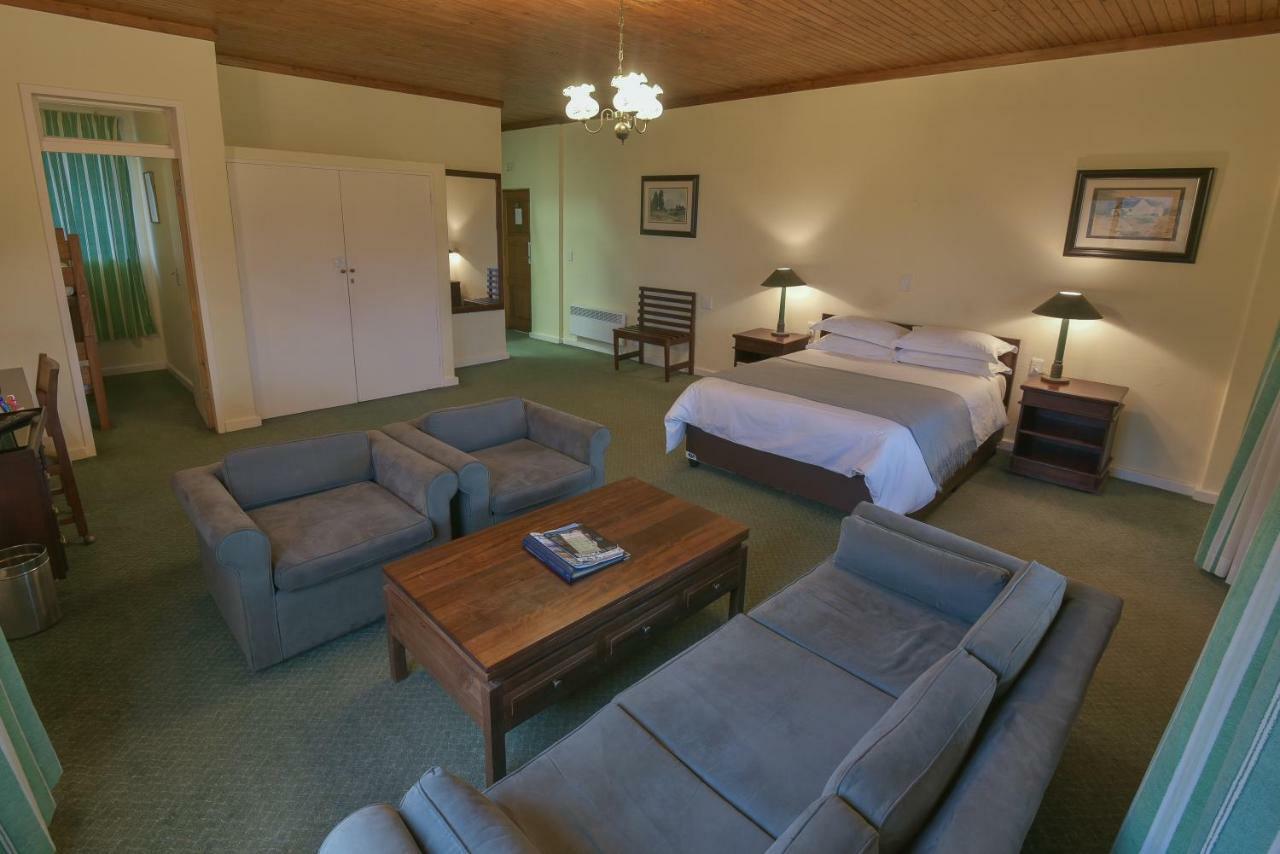 Magoebaskloof Hotel Tzaneen Bagian luar foto
